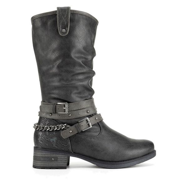 Kozaki Mustang. Szare kozaki Mustang, bez obcasa, na słupku, bez zapięcia. Za 419.99 zł.