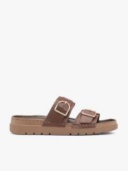 Brązowe klapki z dwoma paskami. Brązowe klapki Ryłko, bez wzorów, ze skóry, z okrągłym noskiem, bez obcasa, na płaskiej podeszwie. Za 379.99 zł.