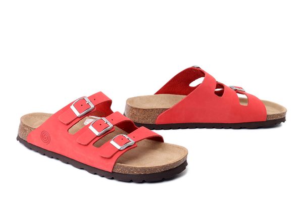 DR. BRINKMANN 701004-04 rot, klapki damskie. Czerwone klapki Dr. Brinkmann, bez wzorów, ze skóry, bez obcasa. Za 269.90 zł.