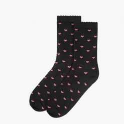 Czarne skarpety damskie w serduszka. Czarne skarpety Ryłko, bez wzorów, z bawełny. Za 24.99 zł.