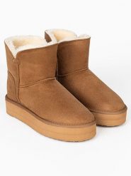 ISLAND BOOT Botki zimowe "Chloe" w kolorze jasnobrązowym rozmiar: 38. Brązowe botki Island Boot, na zimę, bez wzorów, bez obcasa, bez zapięcia. Za 158.47 zł.
