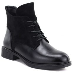 Botki damskie ocieplane czarne eVento 26BT02-590. Czarne botki eVento, bez wzorów, ze skóry ekologicznej, bez obcasa, bez zapięcia. Za 149.99 zł.