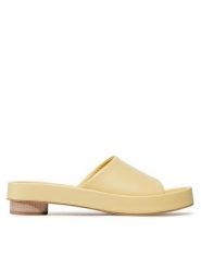 Gino Rossi Klapki 22SS17 Żółty. Żółte klapki Gino Rossi, bez wzorów, ze skóry, bez obcasa. Za 299.99 zł.