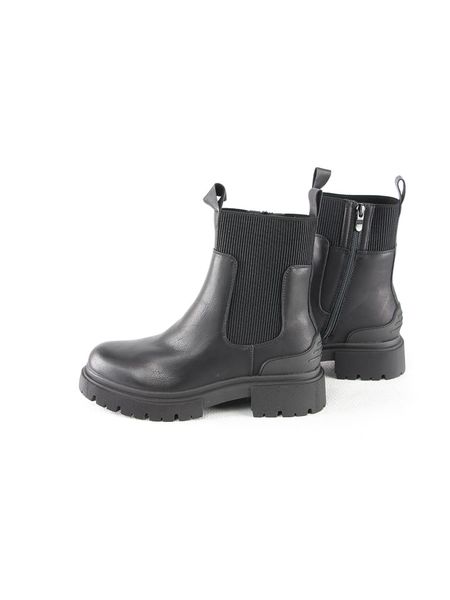 Sixth Sens Botki w kolorze czarnym rozmiar: 38. Czarne botki Sixth Sens, bez wzorów, bez obcasa, bez zapięcia. Za 112.83 zł.