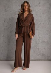 Brązowy Komplet z Wiskozy Spodnie Szerokie i Koszula z Ozdobnym Materiałem Airial. Brązowe koszule Renee, l, bez wzorów, z wiskozy, bez kołnierzyka, bez ramiączek. Za 159.99 zł.