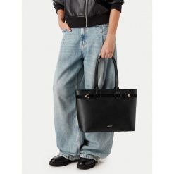 Torebka JENNY. Czarne torebki klasyczne Jenny, bez wzorów, bez dodatków. Za 149.99 zł.