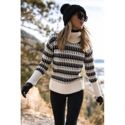 Sweter DALBERTA. Białe golfy Sweter DALBERTA, uniwersalny, bez wzorów, bez ramiączek. W wyprzedaży za 79.00 zł.