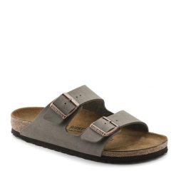 Klapki damskie Birkenstock Arizona Bfbc. Brązowe klapki Birkenstock, bez wzorów, bez obcasa. Za 332.10 zł.