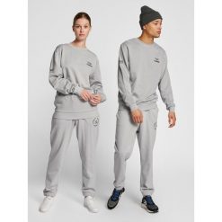 Bluza Hummel Legacy Loyalty. Szare bluzy Hummel, na jesień, m, bez wzorów, z bawełny, bez kaptura. Za 197.15 zł.