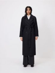 Płaszcz z domieszką wełny - czarny. Czarne płaszcze Reserved, l, bez wzorów, z tkaniny, bez kaptura. Za 299.99 zł.