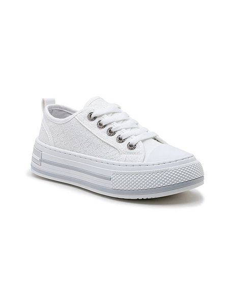Foreverfolie Sneakersy w kolorze białym rozmiar: 37. Białe trampki Foreverfolie, bez wzorów, bez zapięcia. Za 129.95 zł.