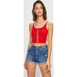 Tally Weijl - Top. Czerwone topy TALLY WEIJL, m, bez wzorów, z bawełny, bez kołnierzyka, bez ramiączek. W wyprzedaży za 29.90 zł.
