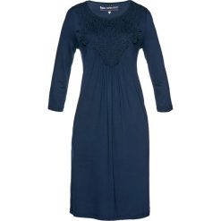 Sukienka shirtowa Premium z koronką bonprix ciemnoniebieski. Niebieskie sukienki bonprix, bez wzorów, z koronki, bez kołnierzyka, bez ramiączek. Za 139.99 zł.