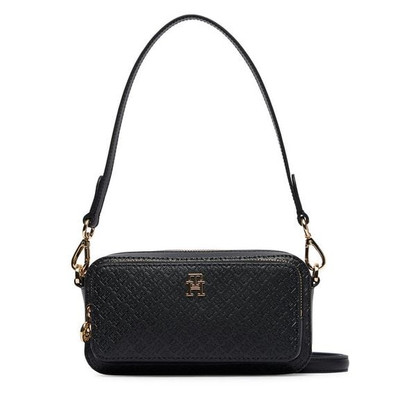 Torebka Tommy Hilfiger. Czarne torebki klasyczne TOMMY HILFIGER, bez wzorów, bez dodatków. Za 569.99 zł.