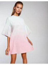 Weekday Koszulka w kolorze biało-jasnoróżowym rozmiar: M. Białe bluzki Weekday, m, bez wzorów, z bawełny, bez kołnierzyka, bez ramiączek. Za 39.99 zł.