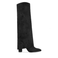 Kozaki DeeZee. Czarne kozaki DeeZee, bez obcasa, na słupku, bez zapięcia. Za 249.99 zł.