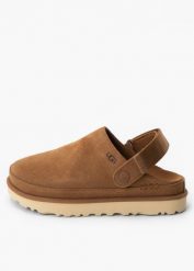 Klapki damskie UGG Goldenstar Clog. Brązowe klapki UGG, bez wzorów, bez obcasa. Za 669.00 zł.