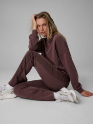 4F Legginsy z rozszerzanymi nogawkami damskie - brązowe XS. Brązowe legginsy 4f, s, bez wzorów, z dzianiny, z podwyższonym stanem. Za 129.99 zł.