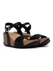 BACKSUN Sandały w kolorze czarnym na koturnie rozmiar: 36. Czarne sandały Backsun, bez wzorów, z materiału, z otwartym noskiem, bez obcasa, na koturnie, bez zapięcia. Za 173.99 zł.