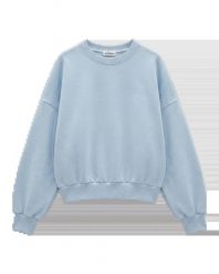 Damska bluza CREWNECK oversize UNLEASH WINGS PASTEL BLUE. Niebieskie bluzy Wings, uniwersalny, bez wzorów, bez kaptura. Za 189.90 zł.