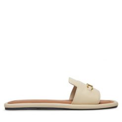 Klapki Tommy Hilfiger. Brązowe klapki TOMMY HILFIGER, bez wzorów, bez obcasa. Za 379.99 zł.