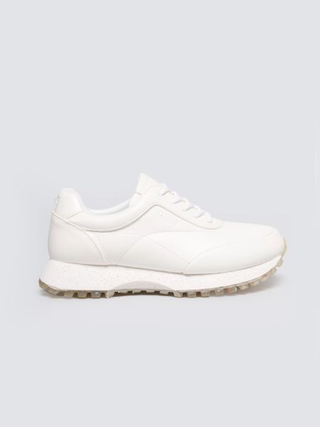 Sneakersy damskie ze skóry ekologicznej białe OO274023 101. Białe obuwie sportowe Big Star, ze skóry ekologicznej, bez zapięcia. W wyprzedaży za 159.99 zł.