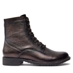 Botki Tamaris. Brązowe botki Tamaris, bez wzorów, bez obcasa, na płaskiej podeszwie, bez zapięcia. Za 479.99 zł.
