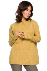 Musztardowy Oversizowy Sweter z Niewielką Stójką. Brązowe swetry MOE, uniwersalny, bez wzorów, z materiału, bez ramiączek. Za 199.90 zł.