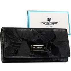 Duży portfel damski ze skóry naturalnej i ekologicznej w czarnym kolorze Peterson PTN PS401-MLF. Czarne portfele Peterson, z aplikacjami, ze skóry. Za 109.99 zł.