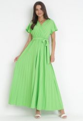 Zielona Elegancka Sukienka Maxi w Plisy z Kopertowym Dekoltem i Wiązaniem Thessi. Zielone sukienki Born2be, na lato, m, bez wzorów, eleganckie, bez kołnierzyka, bez ramiączek, maxi, kopertowe. Za 79.99 zł.