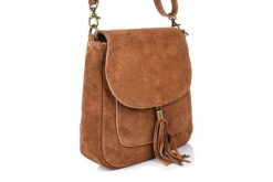 Listonoszka skórzana camelowa X40. Brązowe torebki klasyczne bez wzorów, z materiału, duże, zamszowe, bez dodatków. Za 120.99 zł.