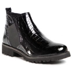 Sztyblety Lasocki. Czarne botki Lasocki, bez wzorów, bez obcasa, na płaskiej podeszwie, bez zapięcia. Za 111.99 zł.
