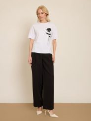 BGN Koszulka w kolorze białym rozmiar: 38. Białe bluzki BGN, bez wzorów, bez kołnierzyka, bez ramiączek. Za 56.99 zł.