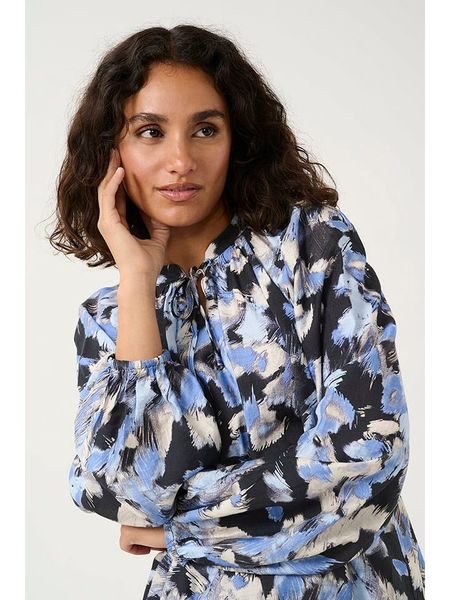 Kaffe Bluzka "Victoria" w kolorze błękitno-czarnym rozmiar: 40. Czarne bluzki Kaffe, bez wzorów, bez kołnierzyka, bez ramiączek. Za 96.14 zł.