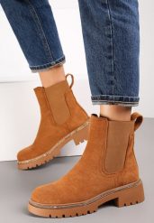 Brązowe Botki Sztyblety z Lamówką z Cyrkonii Mefile. Brązowe botki Renee, bez wzorów, z jeansu, bez obcasa, na obcasie, bez zapięcia. Za 169.99 zł.