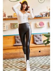 Olalook Legginsy w kolorze czarnym rozmiar: L. Czarne legginsy Olalook, l, bez wzorów, z podwyższonym stanem. Za 57.33 zł.