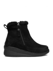 Go Soft Botki CEO-WI23-NUREN-01 Czarny. Czarne botki GO SOFT, bez wzorów, z nubiku, bez obcasa, na koturnie, bez zapięcia. Za 259.99 zł.