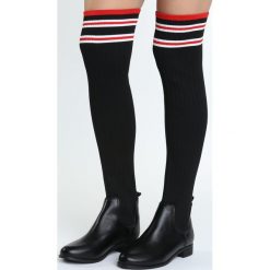 Czarne Kozaki Verity. Czarne kozaki Born2be, bez obcasa, na płaskiej podeszwie, bez zapięcia. Za 149.99 zł.