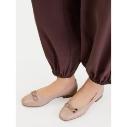 Baleriny Lasocki. Brązowe baleriny Lasocki, bez wzorów, bez obcasa. Za 179.99 zł.