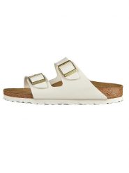 Birkenstock Klapki "Arizona" w kolorze białym rozmiar: 41. Białe klapki Birkenstock, bez wzorów, z otwartym noskiem, bez obcasa. Za 374.23 zł.