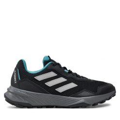 Buty do biegania adidas. Czarne obuwie sportowe Adidas, bez zapięcia, do biegania. Za 209.99 zł.