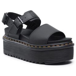 Sandały Dr. Martens. Czarne sandały Dr. Martens, bez wzorów, bez obcasa, na koturnie, bez zapięcia. Za 419.99 zł.