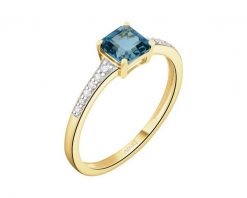 Pierścionek z żółtego złota z diamentami i topazem London Blue - próba 585. Niebieskie pierścionki Apart, z diamentem, złote. Za 2,990.00 zł.