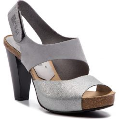 Sandały NESSI - 42103 Szary+CT. Szare sandały Nessi, bez wzorów, z materiału, bez obcasa, na obcasie, bez zapięcia. W wyprzedaży za 179.00 zł.