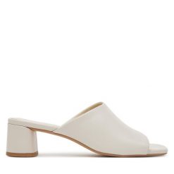 Klapki Vagabond Shoemakers. Brązowe klapki Vagabond Shoemakers, bez wzorów, bez obcasa. Za 389.99 zł.