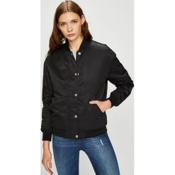Calvin Klein Jeans - Kurtka bomber. Kurtki marki Calvin Klein Jeans. W wyprzedaży za 399.90 zł.