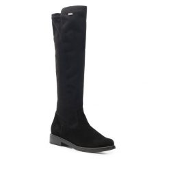 Kozaki Remonte. Czarne kozaki Remonte, bez obcasa, na płaskiej podeszwie, bez zapięcia. Za 449.99 zł.