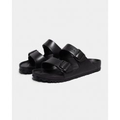 Klapki damskie Birkenstock Arizona W Eva. Czarne klapki Birkenstock, bez wzorów, z materiału, bez obcasa. Za 262.00 zł.