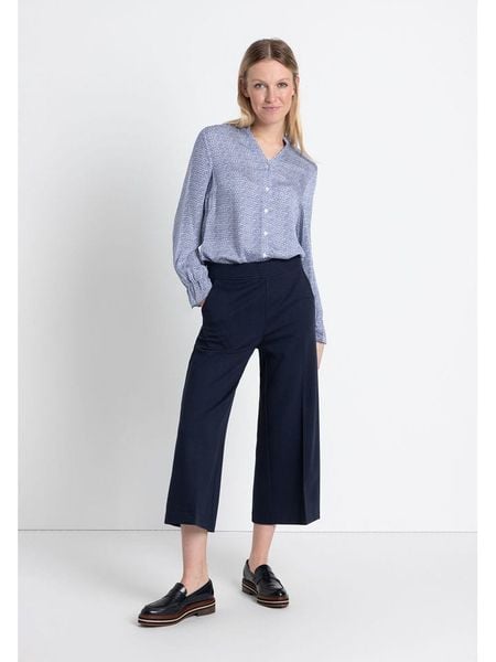 More & More Bluzka w kolorze granatowo-białym rozmiar: 38. Niebieskie bluzki More & More, bez wzorów, z wiskozy, bez kołnierzyka, bez ramiączek. Za 124.95 zł.