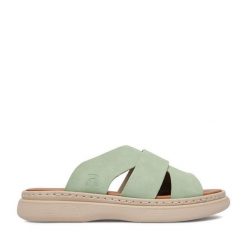 Klapki Rieker. Zielone klapki Rieker, bez wzorów, bez obcasa. Za 259.99 zł.